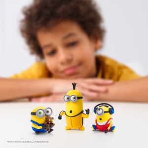 Personnages Minions en pâte à modeler hey clay